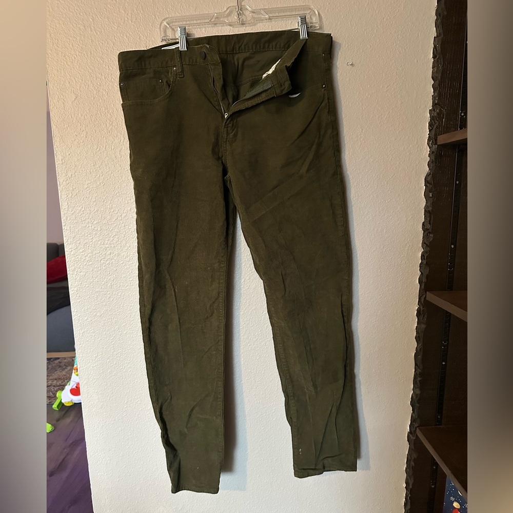 Men’s Gap corduroy pants 36x34